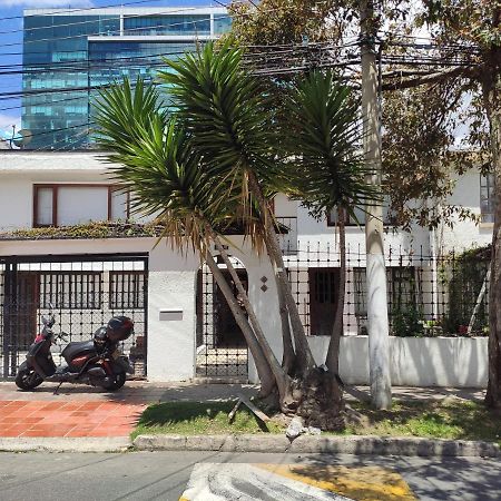 Acogedor Hostal Usaquen La Parada Del Tren Bogota Exterior photo